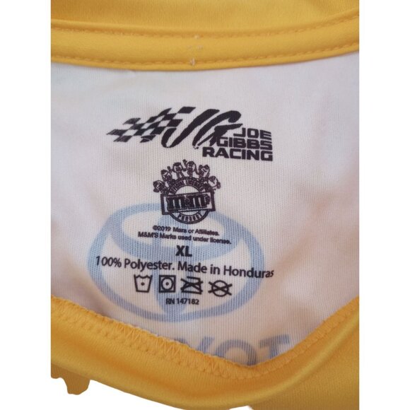 Joe Gibbs Racing M&M Kyle Busch Pit Crew Shirt Mens XL Yellow Top 2019 - Picture 7 of 16